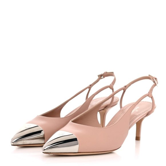 Louis Vuitton Calfskin Urban Twist Slingback Pumps - Picture 2 of 9